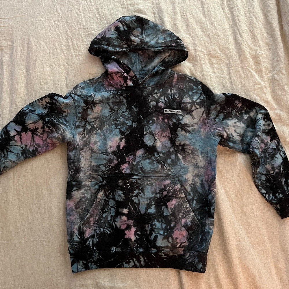 Tie Dye unisex Talentless Sweatshirt, barely worn